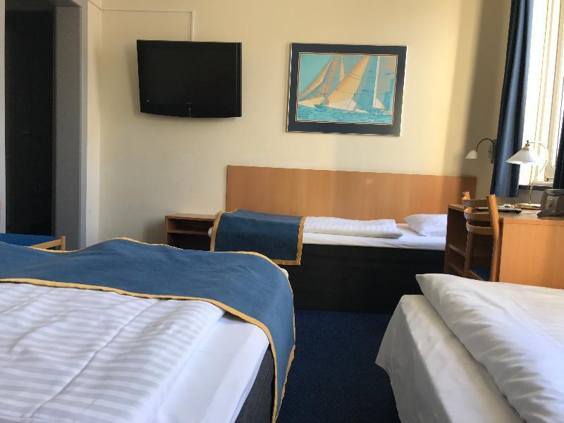 Maritime Hotel